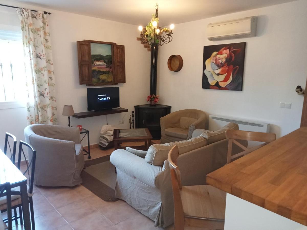 הוילה Casa Estacion De בנאוחאן מראה חיצוני תמונה