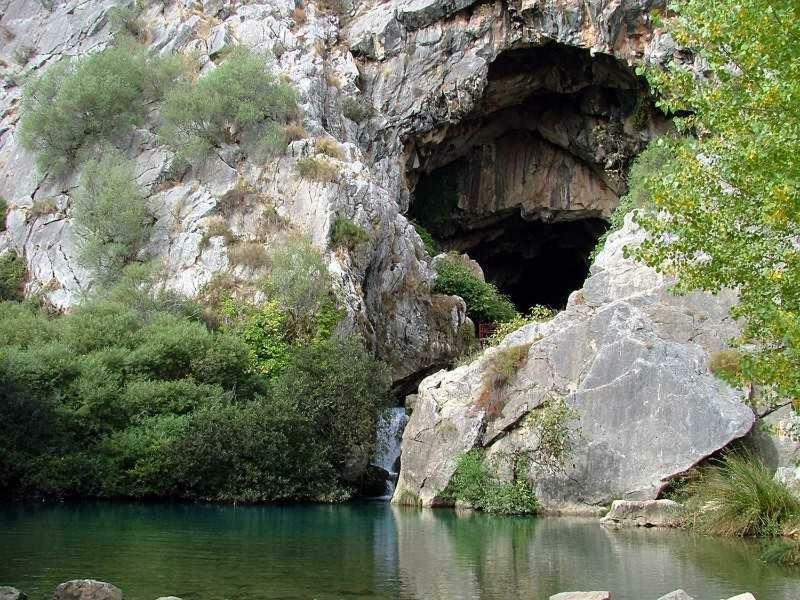 הוילה Casa Estacion De בנאוחאן מראה חיצוני תמונה